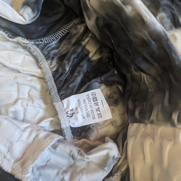 Brand NEW 3 piece athletic &/or casual roam set! - Picture 4 of 5